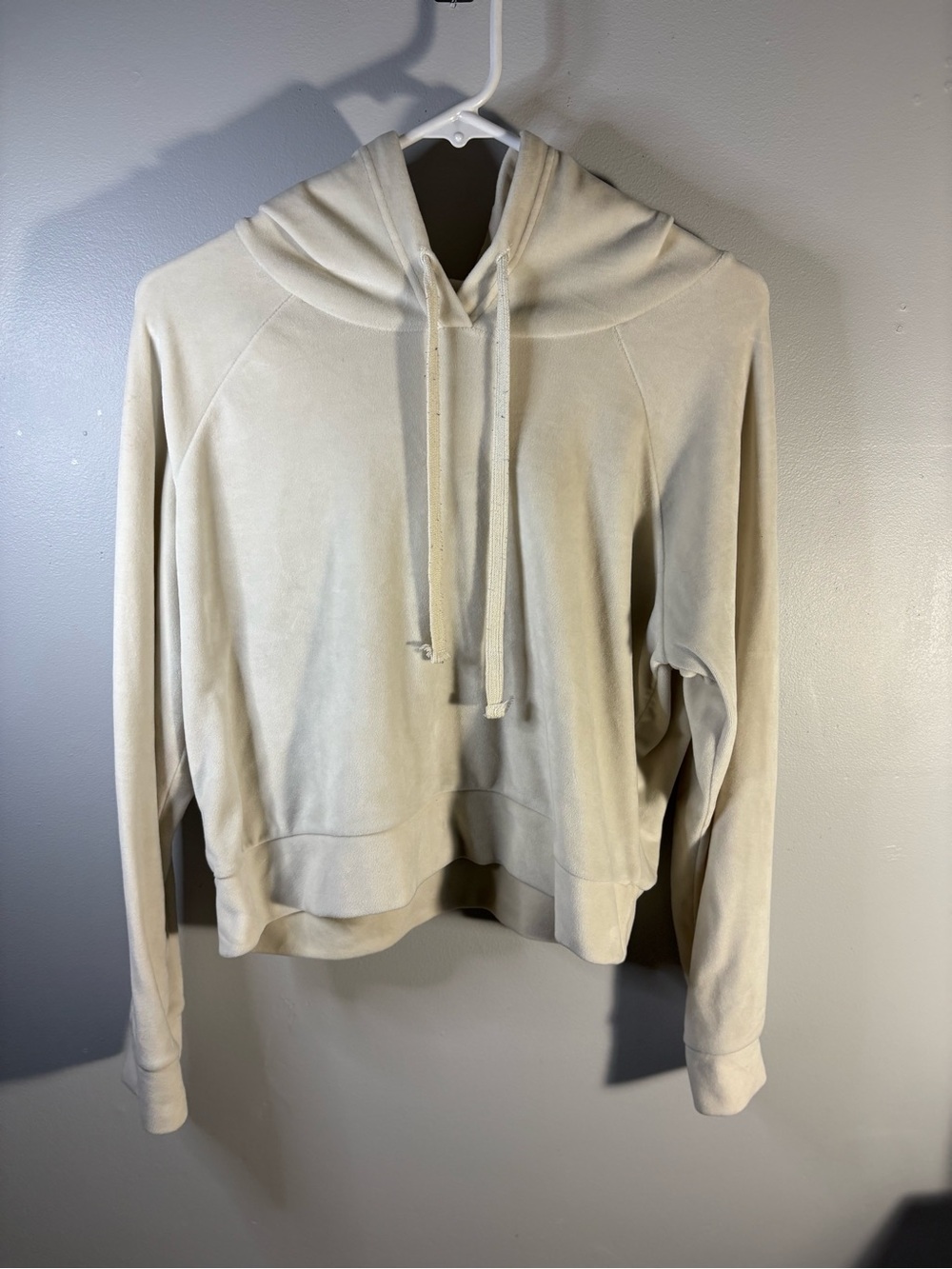 Charlotte Russe Ivory Lightweight Hooded Pullover